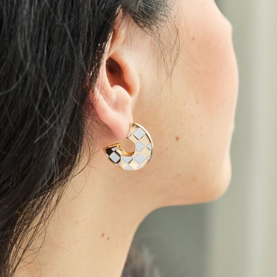 Bailey Earrings in Gold/White