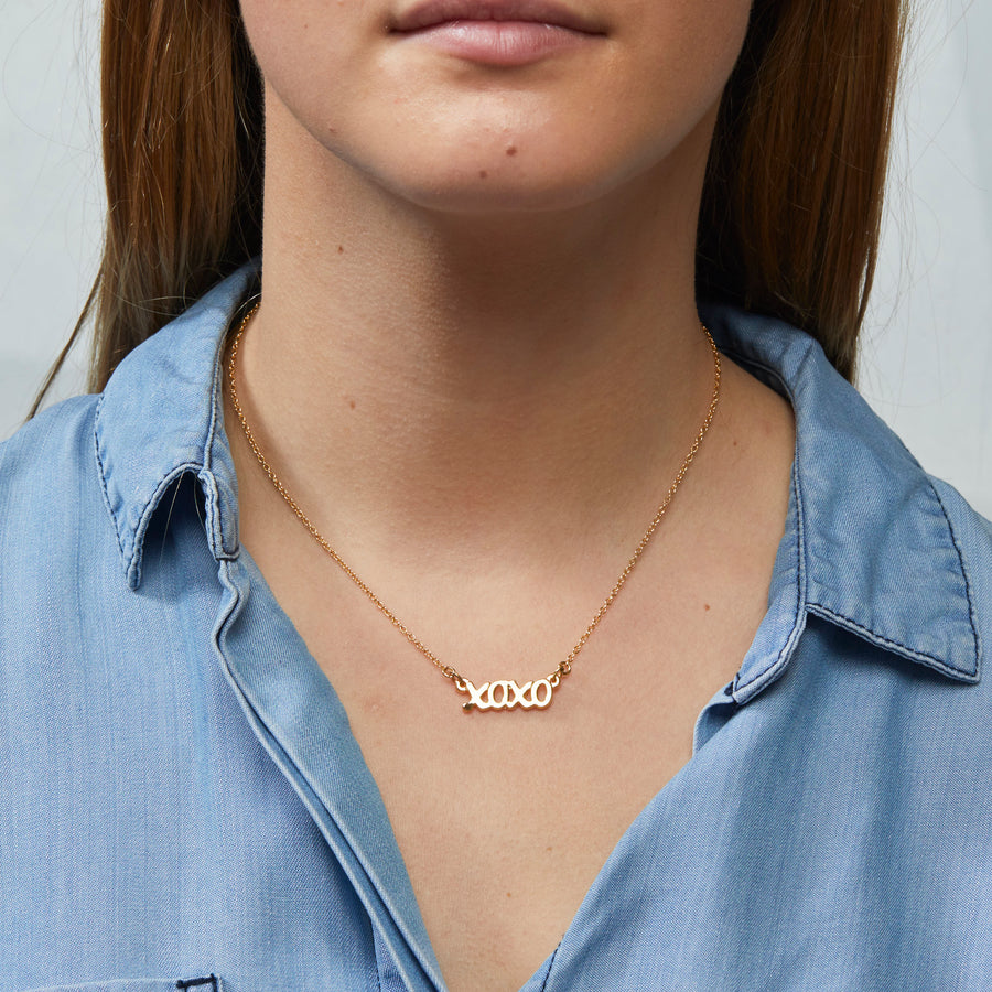 Xoxo Necklace in Gold